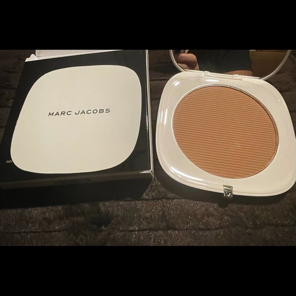 Marc Jacobs O!MEGA BRONZE in Tantric  NIB & 🚫swatched.  SOUGHT AFTER PRODUCT💗